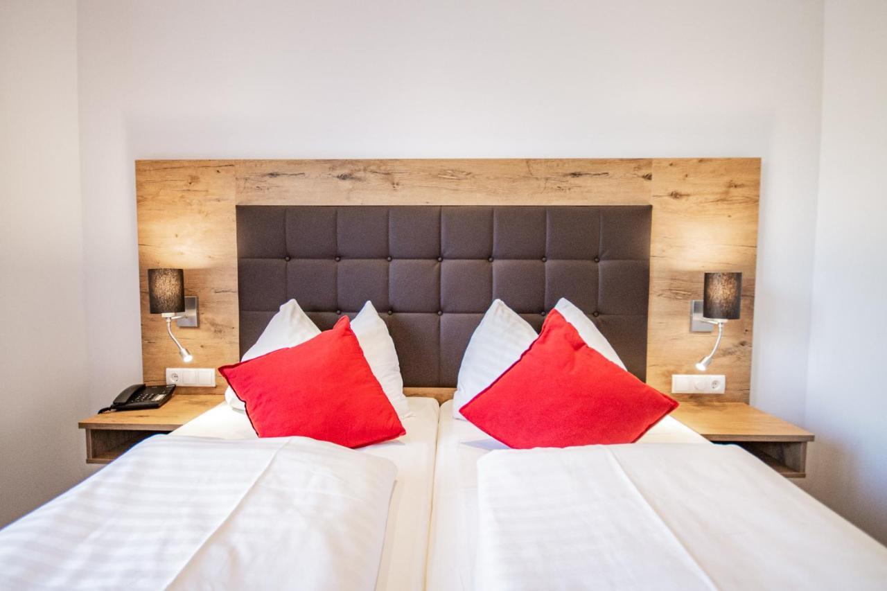 Hotel Wilder Mann ستيناش آم بيرنر المظهر الخارجي الصورة