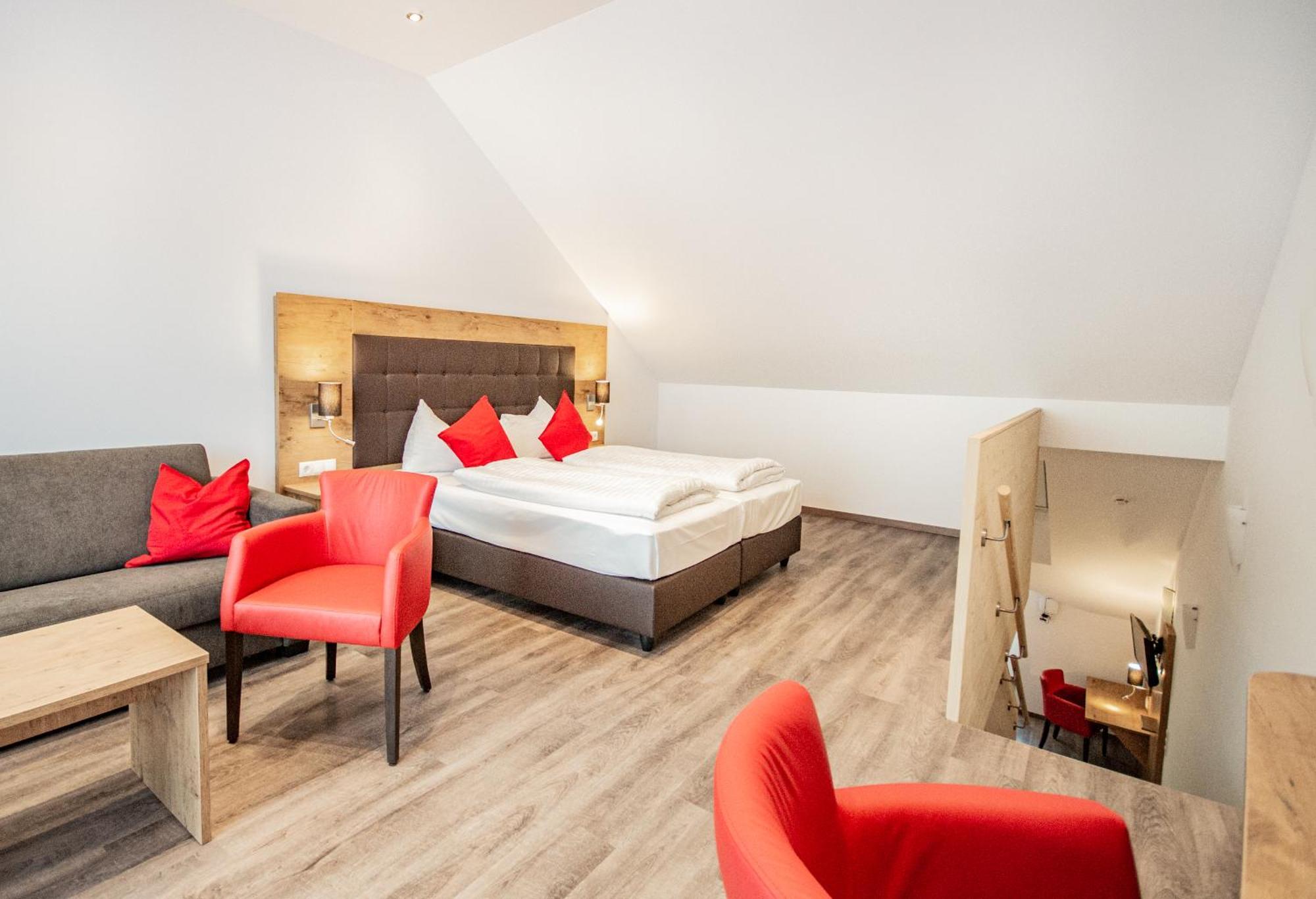 Hotel Wilder Mann ستيناش آم بيرنر الغرفة الصورة