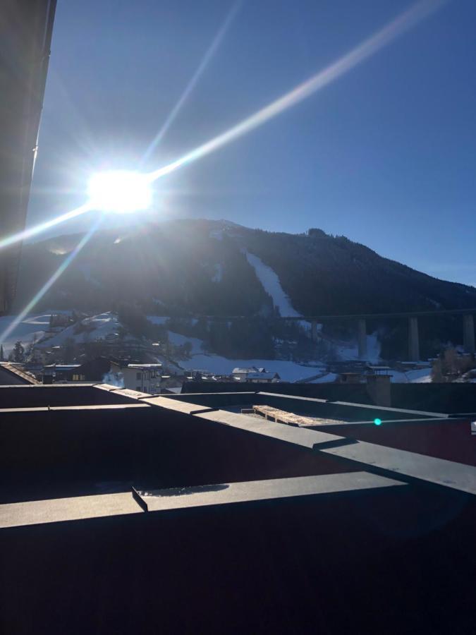 Hotel Wilder Mann ستيناش آم بيرنر المظهر الخارجي الصورة